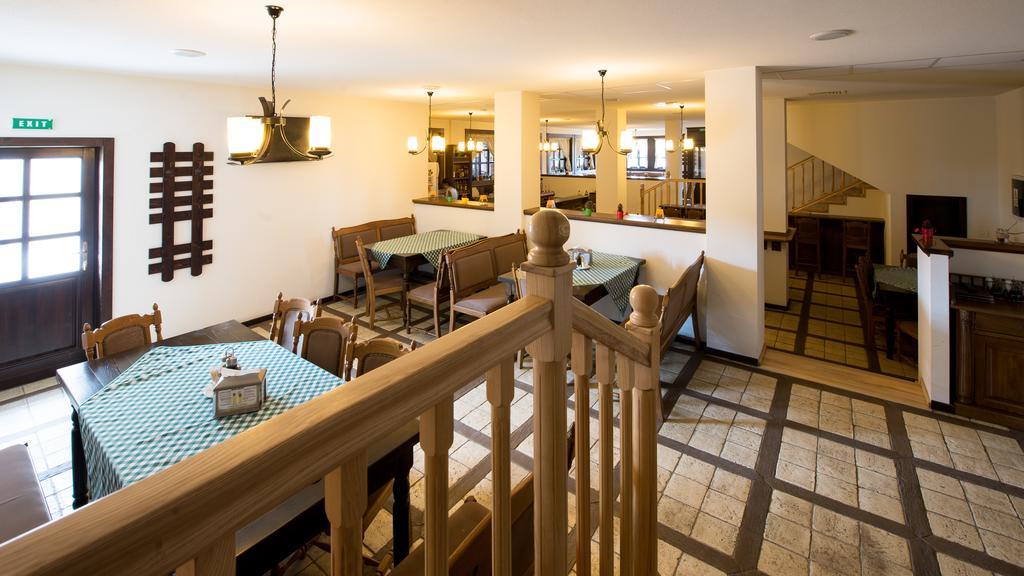 Hotel Castel Royal Mosnita Noua Eksteriør billede